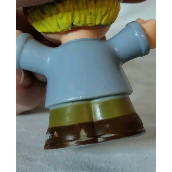 Little People Helpful Harvester Green Tractor Replacement Farmer Man Figure - Picture 3 of 5